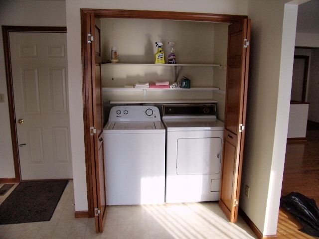 904 Redding Road Angola, IN 46703 - Photo 6 of 16 Gallery Image 6