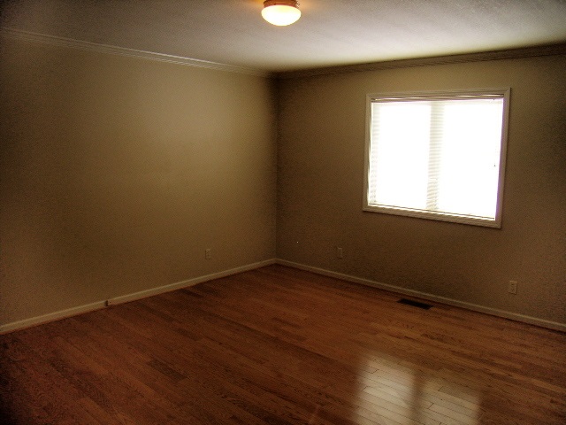 904 Redding Road Angola, IN 46703 - Photo 8 of 16 Gallery Image 8