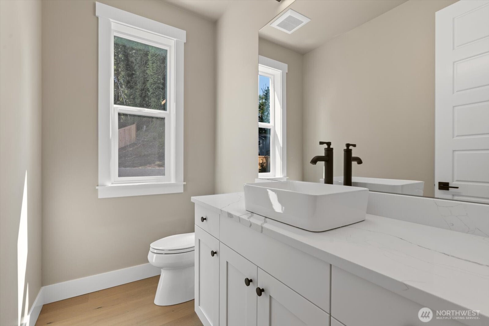 3504 Alaska Road Brier, WA 98036 - Photo 15 of 40 Gallery Image 15