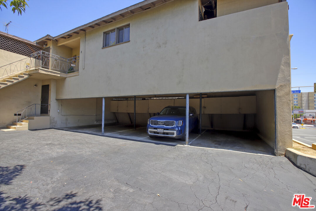 1504 West Beverly Boulevard Montebello, CA 90640 - Photo 3 of 24 a view of car garage