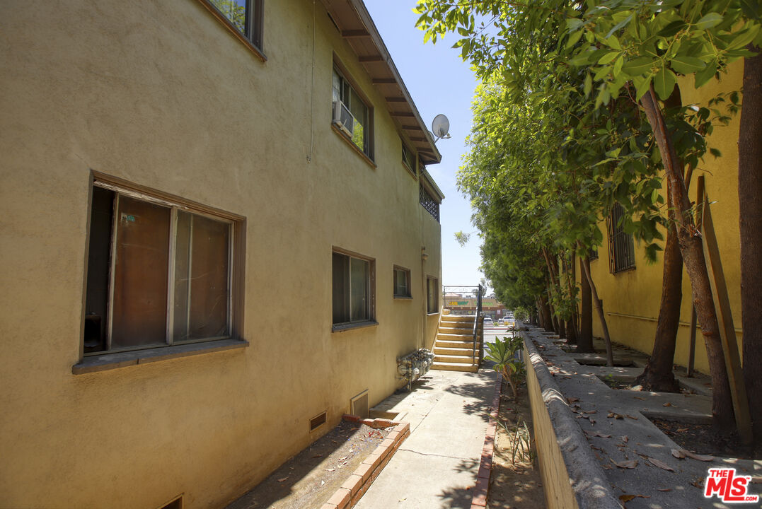 1504 West Beverly Boulevard Montebello, CA 90640 - Photo 4 of 24 a view of house with backyard