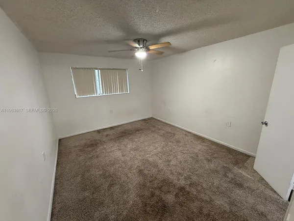 $1,750 | 6975 Northwest 179th Street, Unit 205, Hialeah, FL 33015