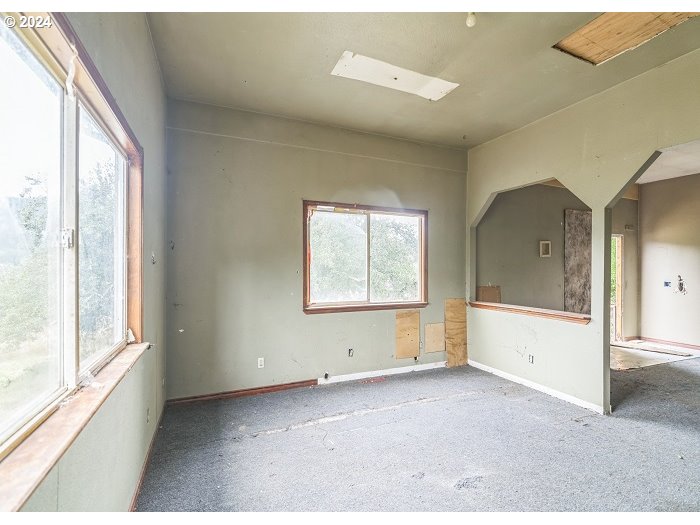 89518 Poodle Creek Road Noti, OR 97461 - Photo 17 of 22 Gallery Image 17