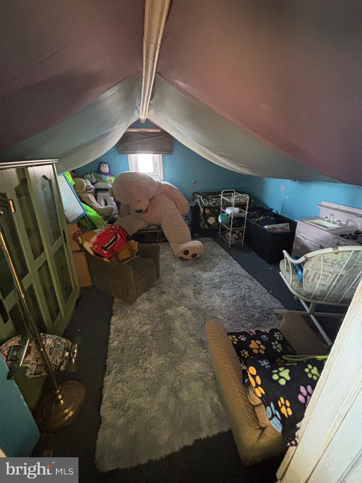 40 Woodlane Drive Blackwood, NJ 08012 - Photo 27 of 30 a living room with furniture and a couch