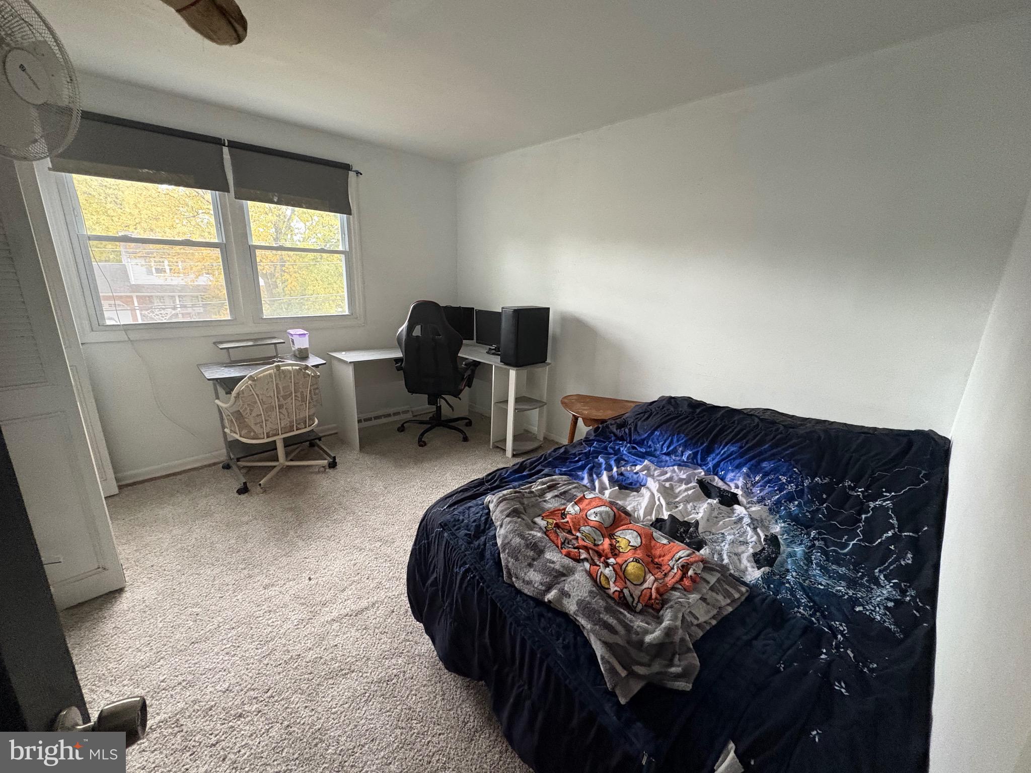 40 Woodlane Drive Blackwood, NJ 08012 - Photo 29 of 30 a living room with furniture rug and a window