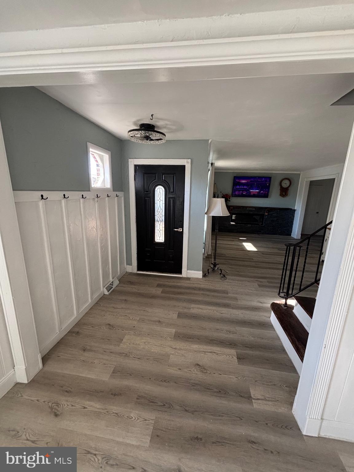 40 Woodlane Drive Blackwood, NJ 08012 - Photo 3 of 30 a view of a livingroom with furniture and staircase