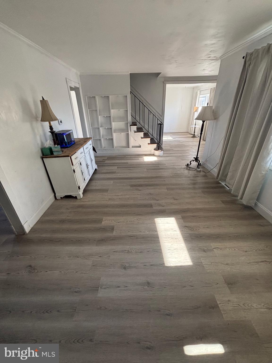 40 Woodlane Drive Blackwood, NJ 08012 - Photo 7 of 30 a view of entryway and hall