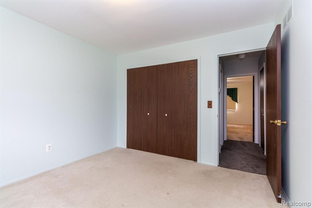17440 Rudgate Street Southgate, MI 48195 - Photo 18 of 29