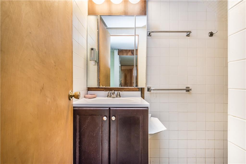3828 Willett Road Pittsburgh, PA 15227 - Photo 13 of 17 Gallery Image 13