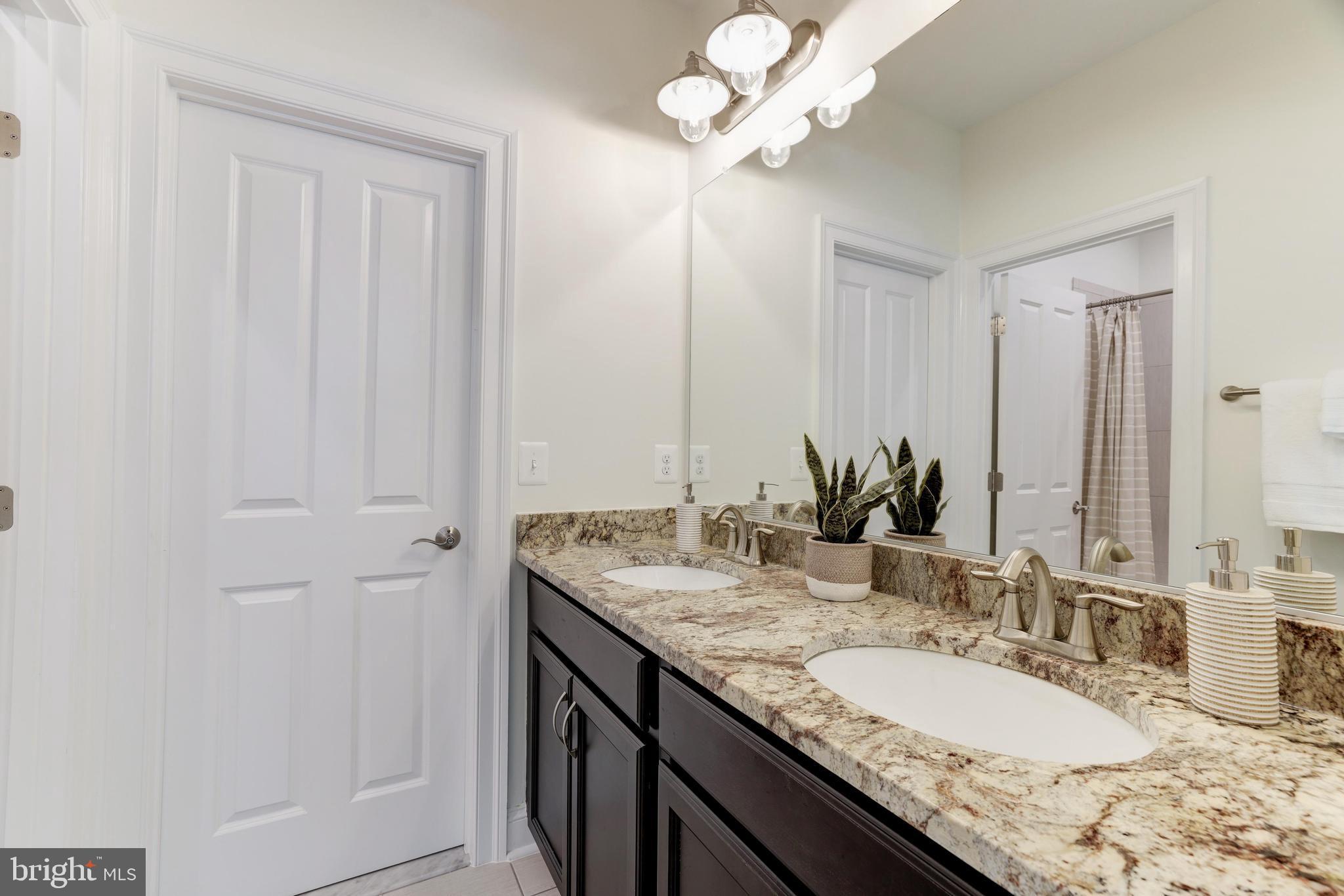 10993 Tradewind Court Oakton, VA 22124 - Photo 35 of 52