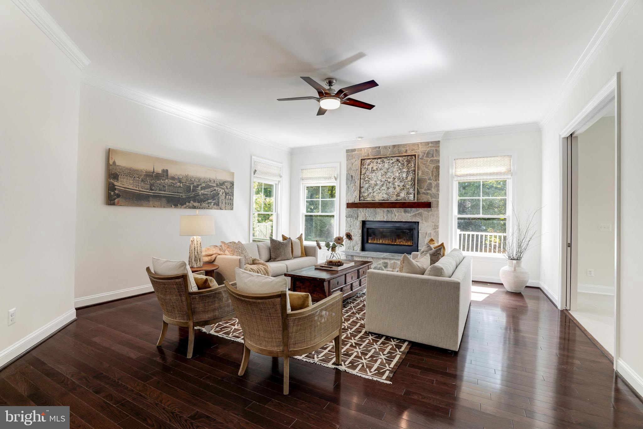 10993 Tradewind Court Oakton, VA 22124 - Photo 6 of 52