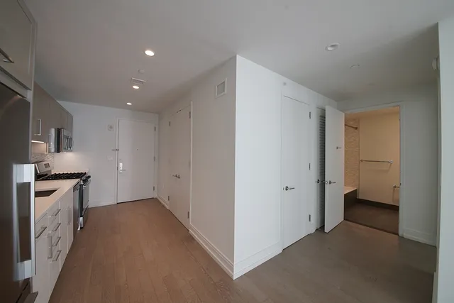 $5,495 | 555 10th Avenue, Unit 36F | Hudson Yards