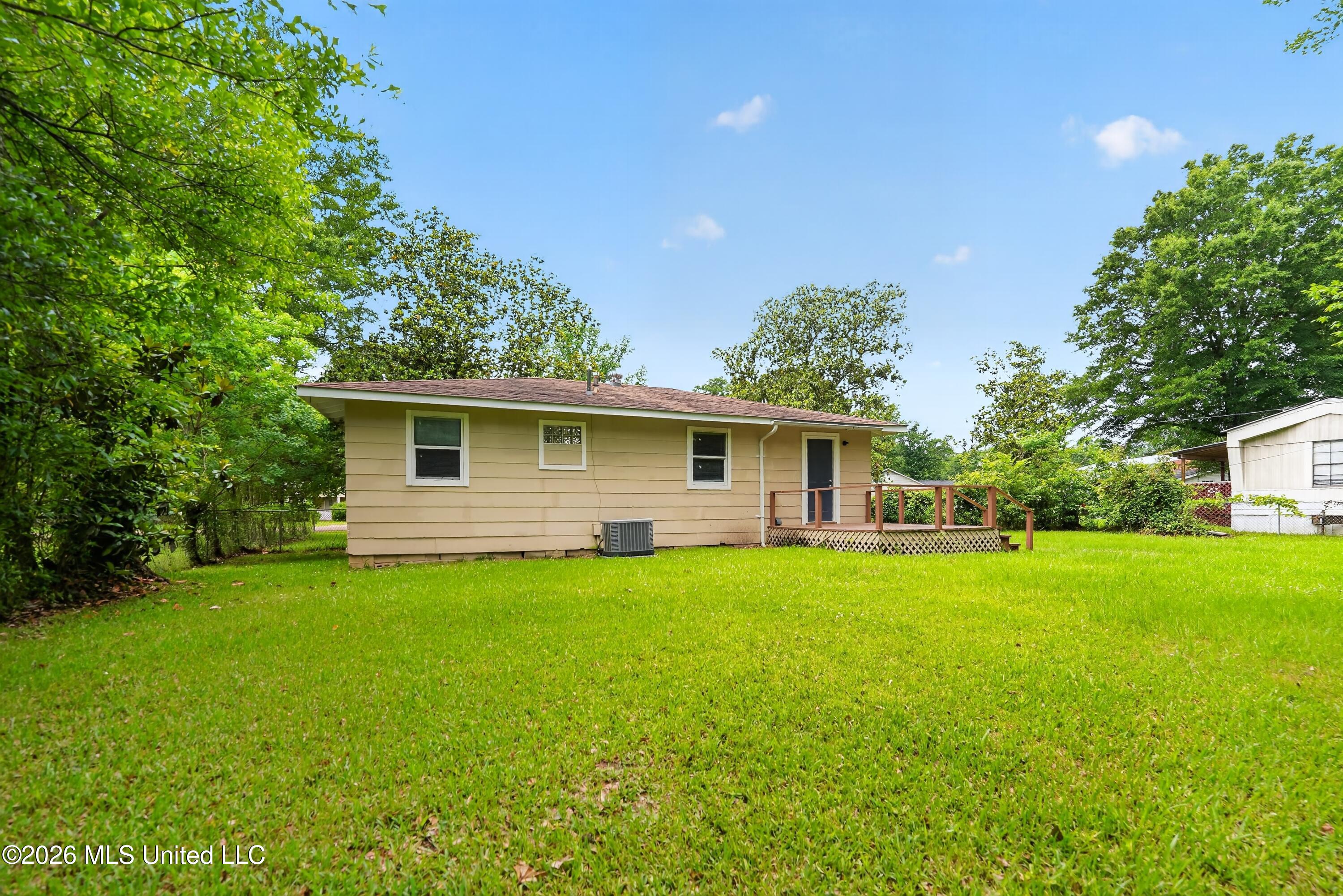 1220 Deeb Street Pearl, MS 39208 - Photo 2 of 32 01_1220_Deeb_St-Exterior-7323