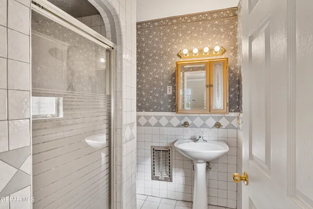 $269,900 | 3215 Mobile Avenue, El Paso, TX 79930