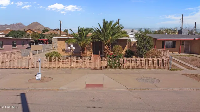 $269,900 | 3215 Mobile Avenue, El Paso, TX 79930