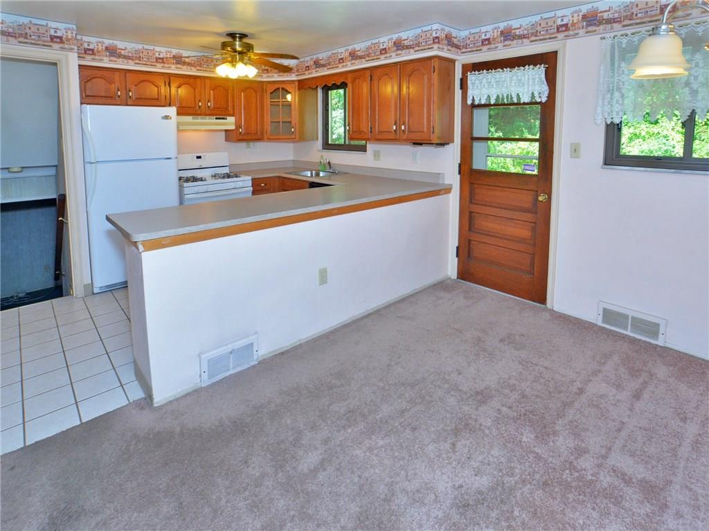 602 Winterberry Road Monroeville, PA 15146 - Photo 2 of 21 Gallery Image 2