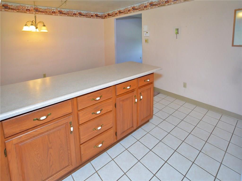 602 Winterberry Road Monroeville, PA 15146 - Photo 5 of 21 Gallery Image 5