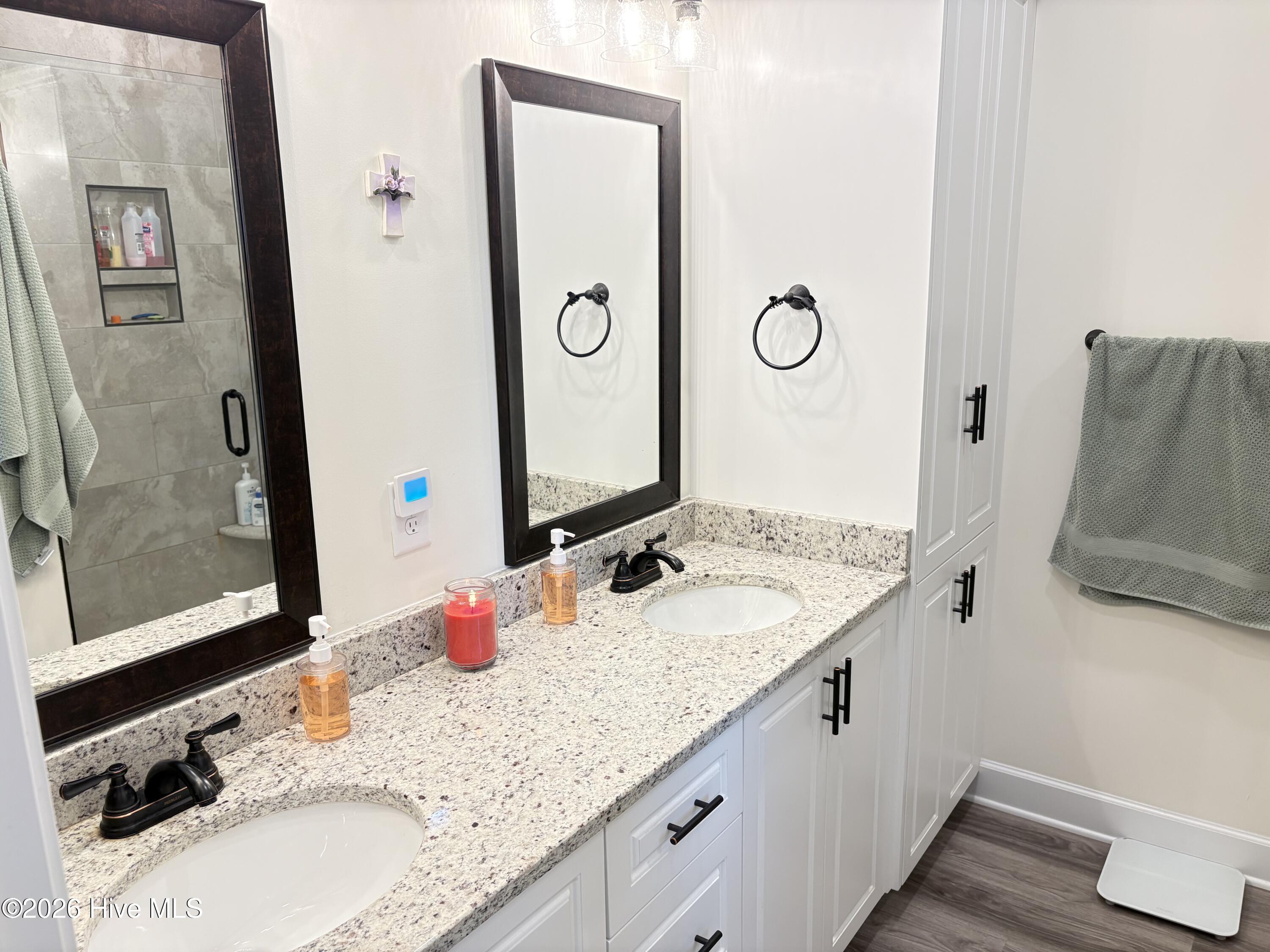 885 Inlet Surf Way Warrenville, SC 29851 - Photo 15 of 34 Double Sink / Master Bathroom