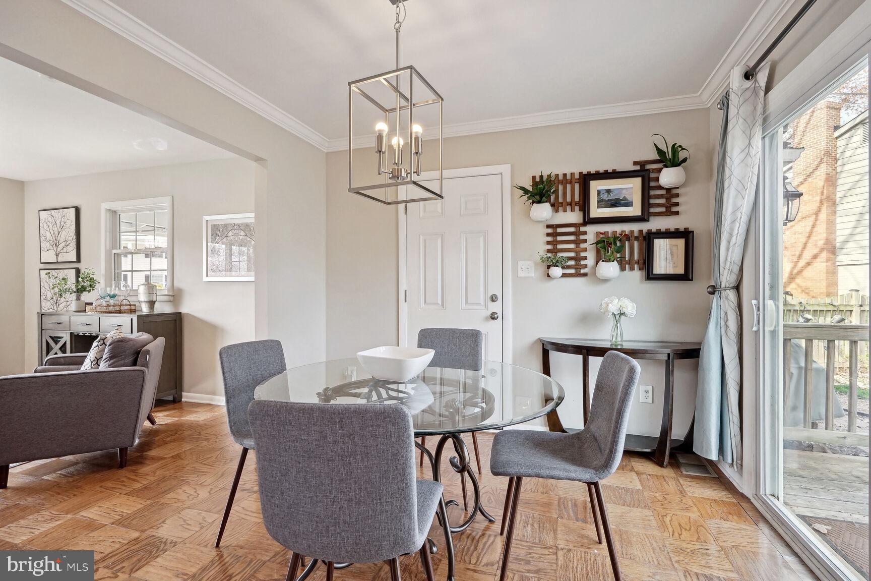 9540 Old Creek Drive Fairfax, VA 22032 - Photo 14 of 36 Dining room