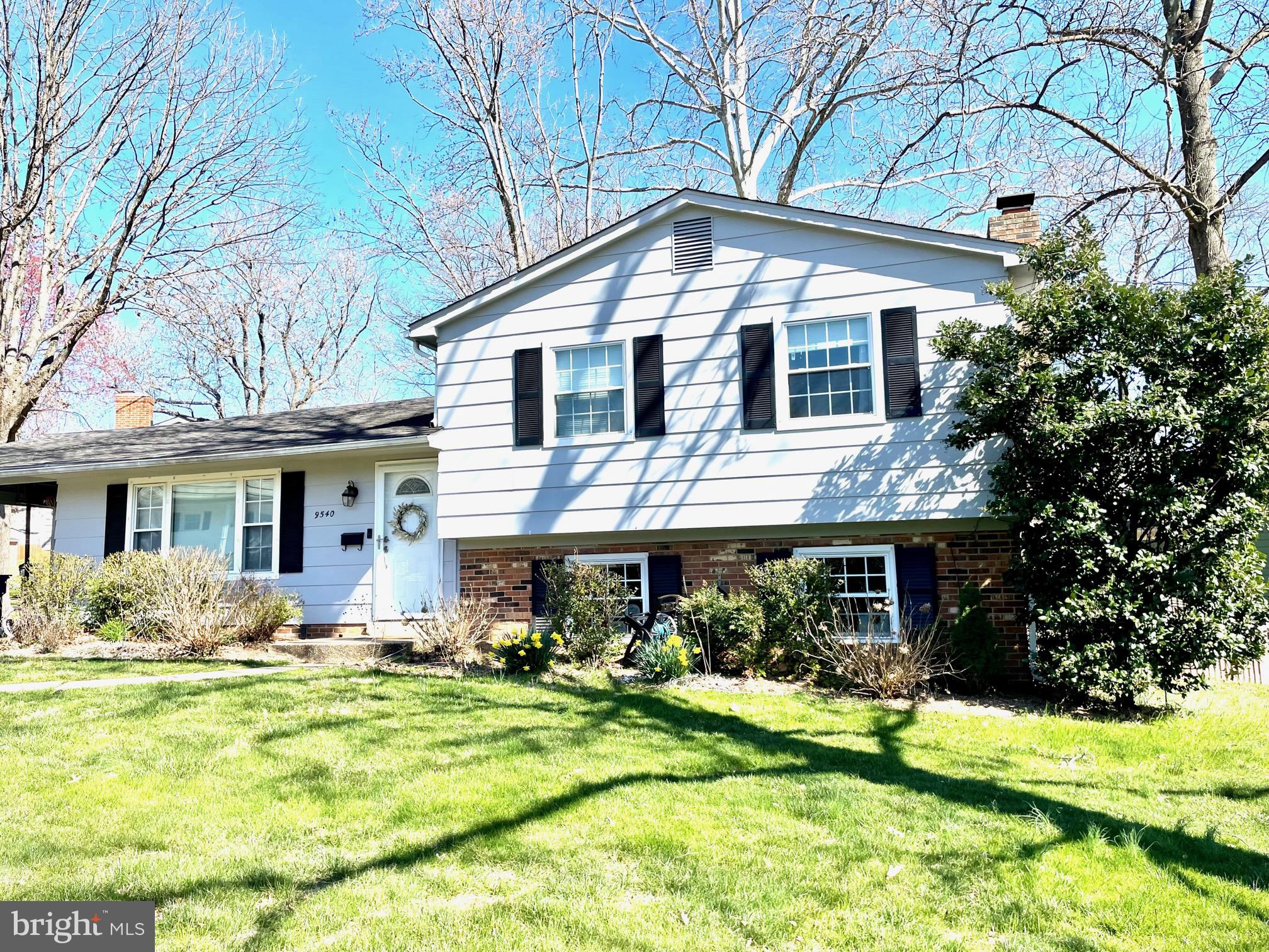 9540 Old Creek Drive Fairfax, VA 22032 - Photo 2 of 36 Front of home