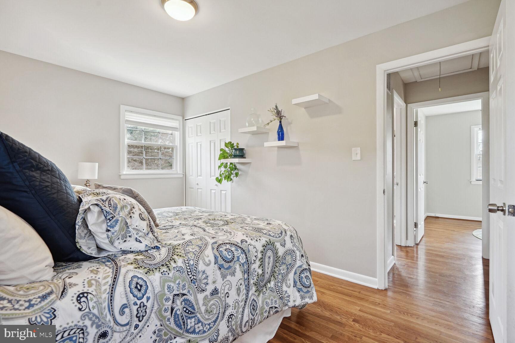 9540 Old Creek Drive Fairfax, VA 22032 - Photo 25 of 36 Primary bedroom alt view
