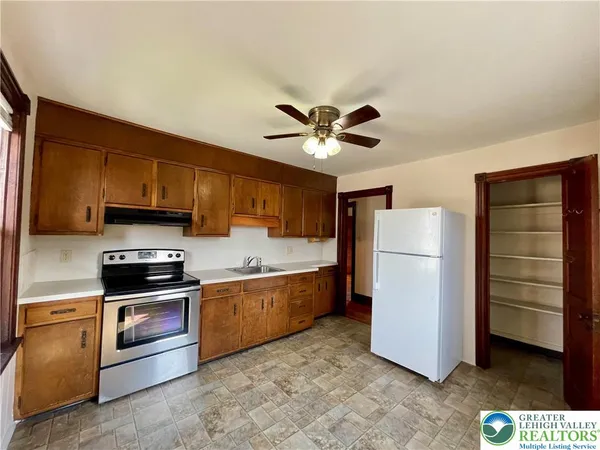 $1,650 | 2396 Washington Avenue, Northampton, PA 18067