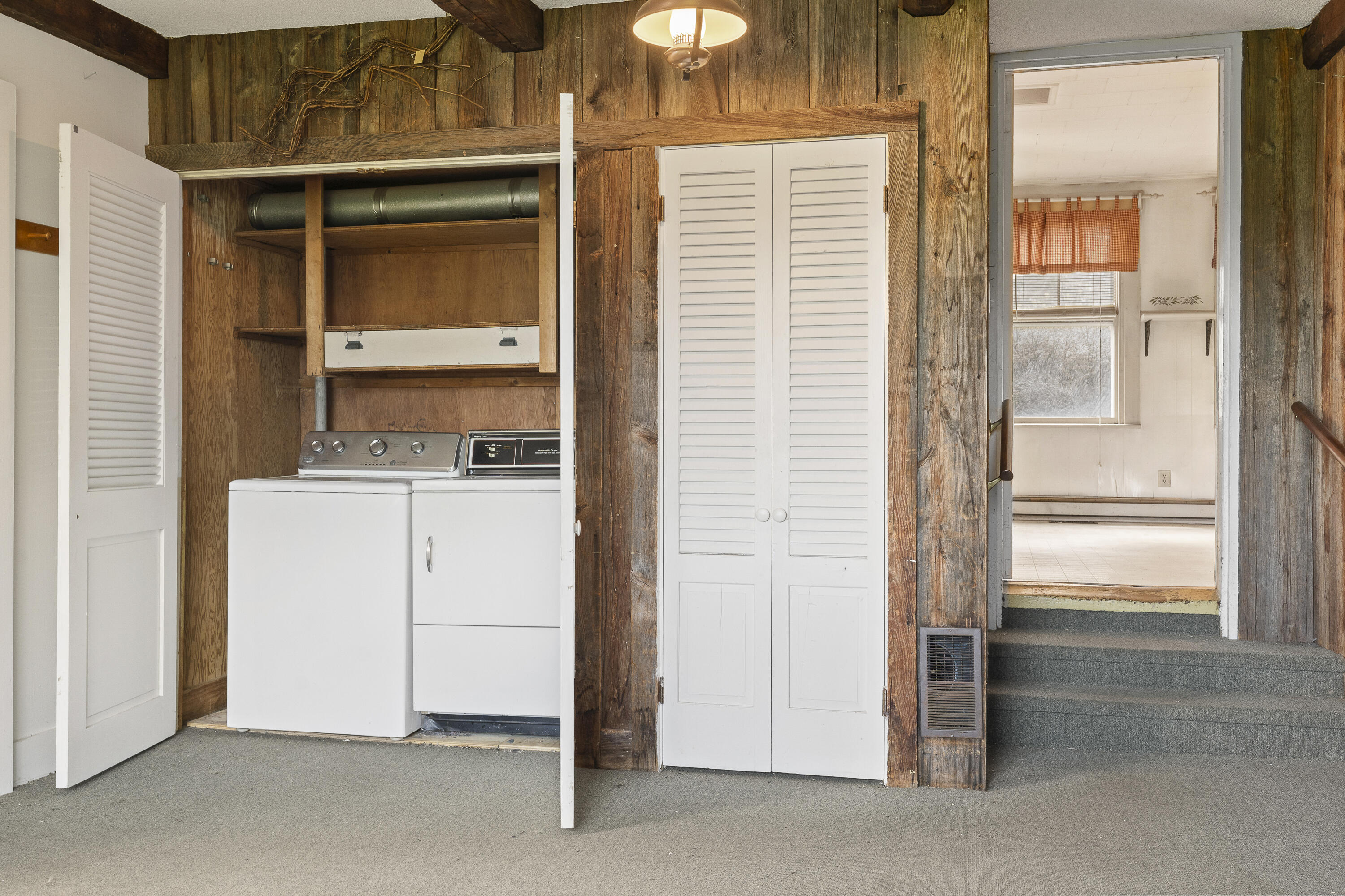 1084 Bremen Road Waldoboro, ME 04572 - Photo 23 of 42 1084 Bremen Rd, Waldoboro, ME-34