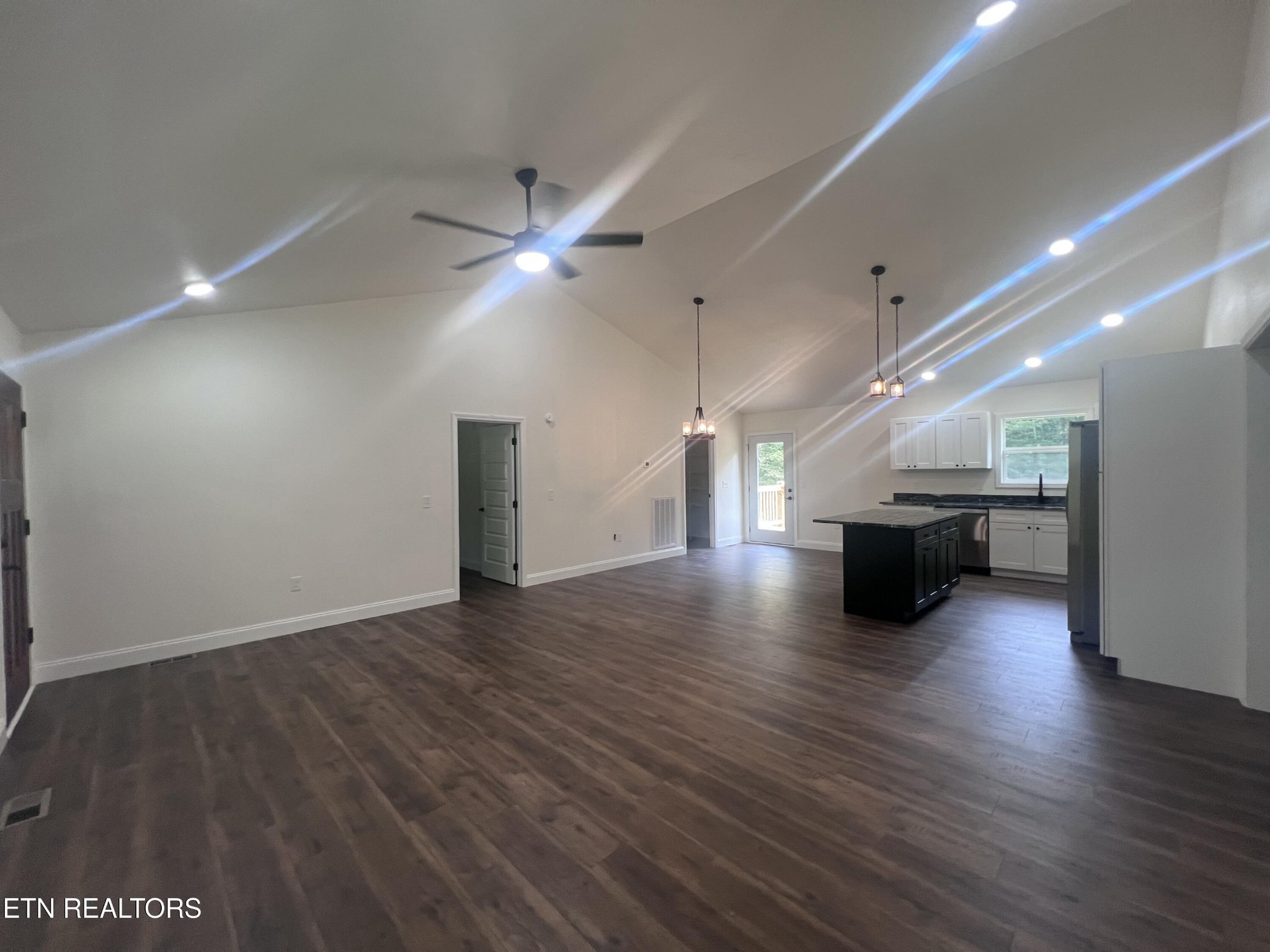 2759 Banner Springs Road Jamestown, TN 38556 - Photo 9 of 45