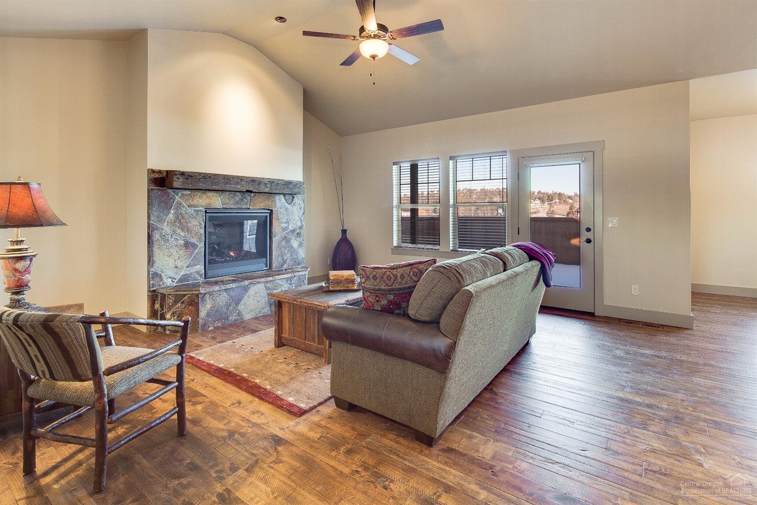 259 Northwest Saddle Ridge Loop Prineville, OR 97754 - Photo 2 of 25 Additional Photo