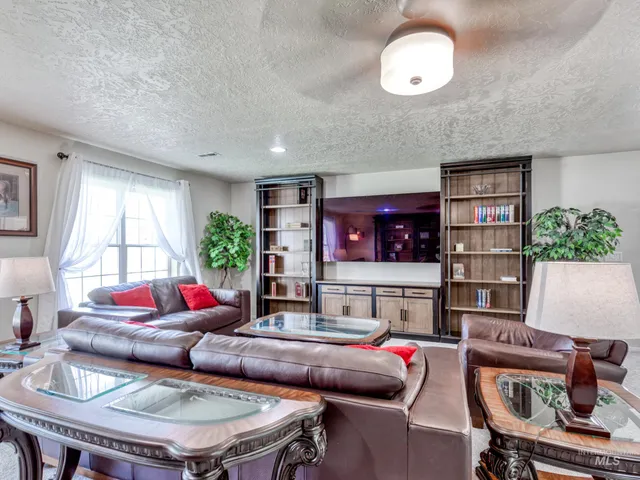 $849,000 | 16277 Sand Hollow Road, Caldwell, ID 83607