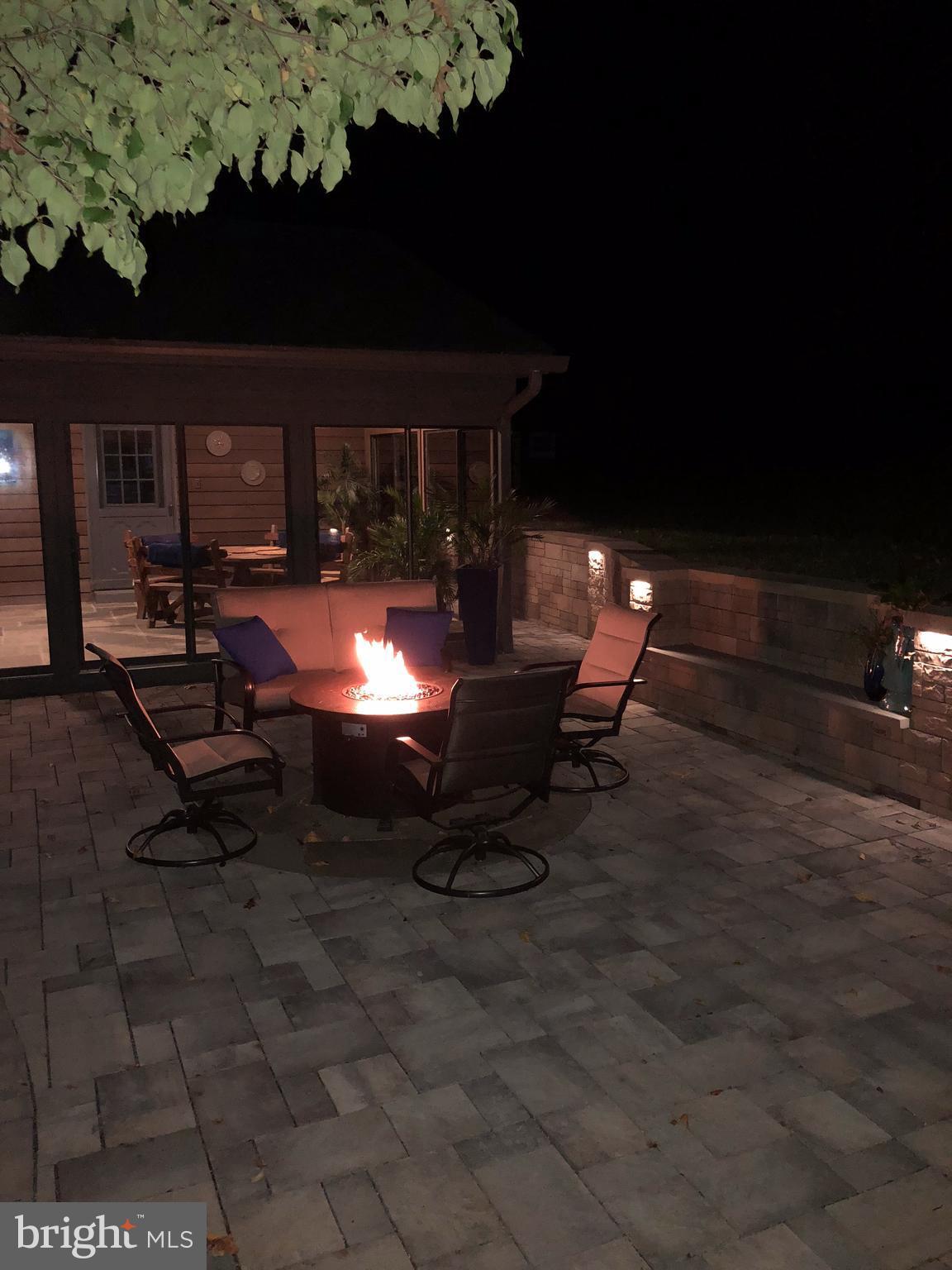 37340 Bolyn Road Purcellville, VA 20132 - Photo 27 of 30 Under the stars on the rear patio!