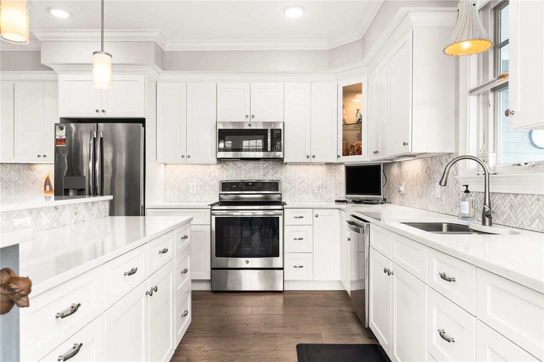 1 Compass Way, Unit 302 Westerly, RI 02891 - Photo 8 of 23