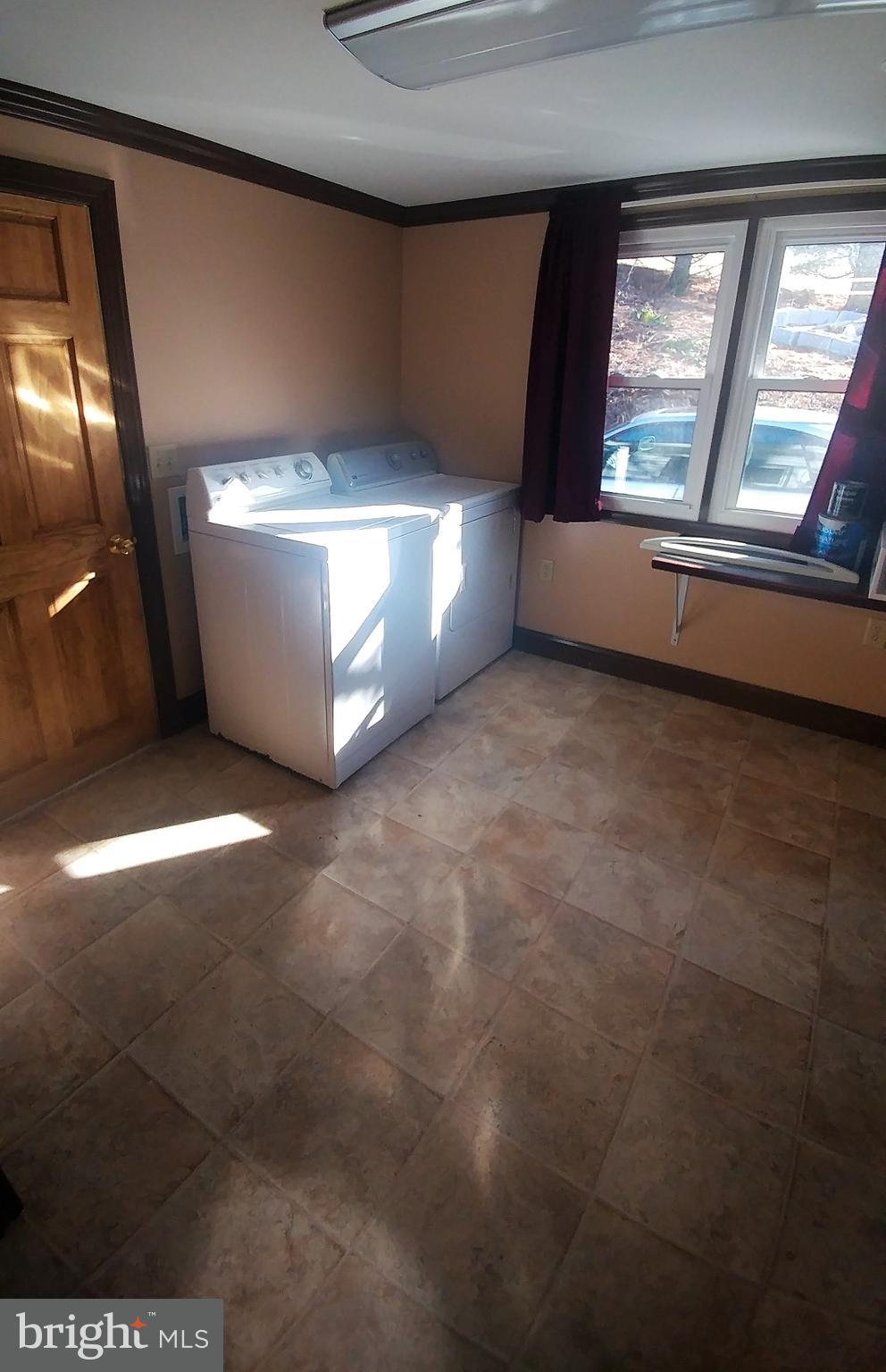 2130 Mt Hope Road Fairfield, PA 17320 - Photo 8 of 11 Laundry Room