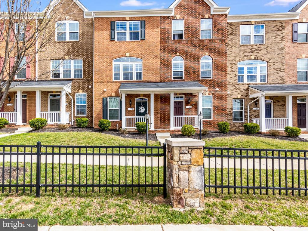 1770 Featherstone Road Woodbridge, VA 22191 - Photo 1 of 28 Gallery Image 1