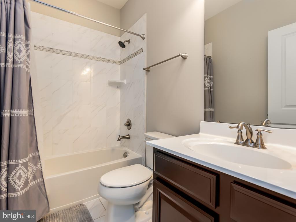 1770 Featherstone Road Woodbridge, VA 22191 - Photo 19 of 28 Gallery Image 19