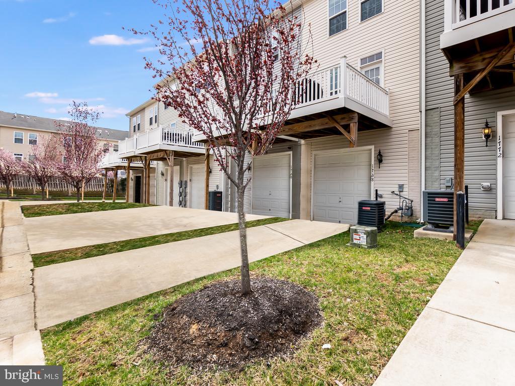 1770 Featherstone Road Woodbridge, VA 22191 - Photo 25 of 28 Gallery Image 25