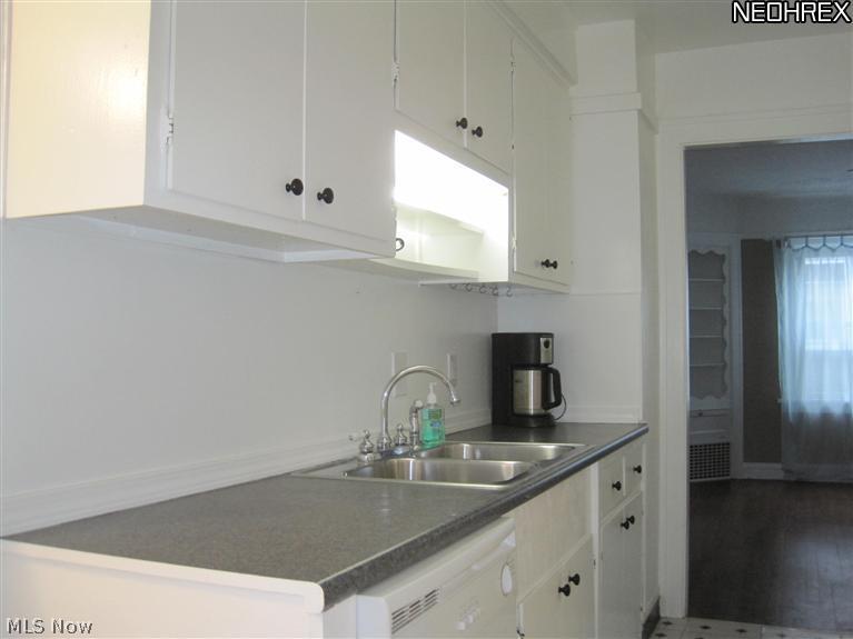 17416 Winslow Road Cleveland, OH 44120 - Photo 14 of 25 Gallery Image 14