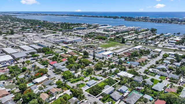 $329,900 | 614 North 5th Street, Lantana, FL 33462