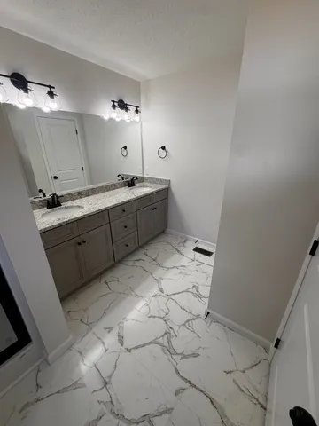 $329,900 | 1244 Vickie Lane, Portland, TN 37148