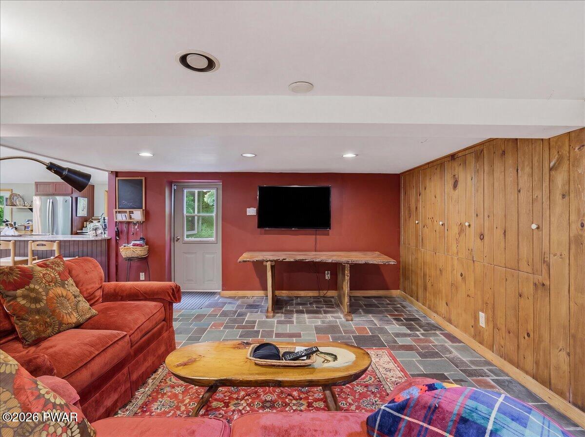 178 Westcolang Road Lackawaxen, PA 18435 - Photo 18 of 67