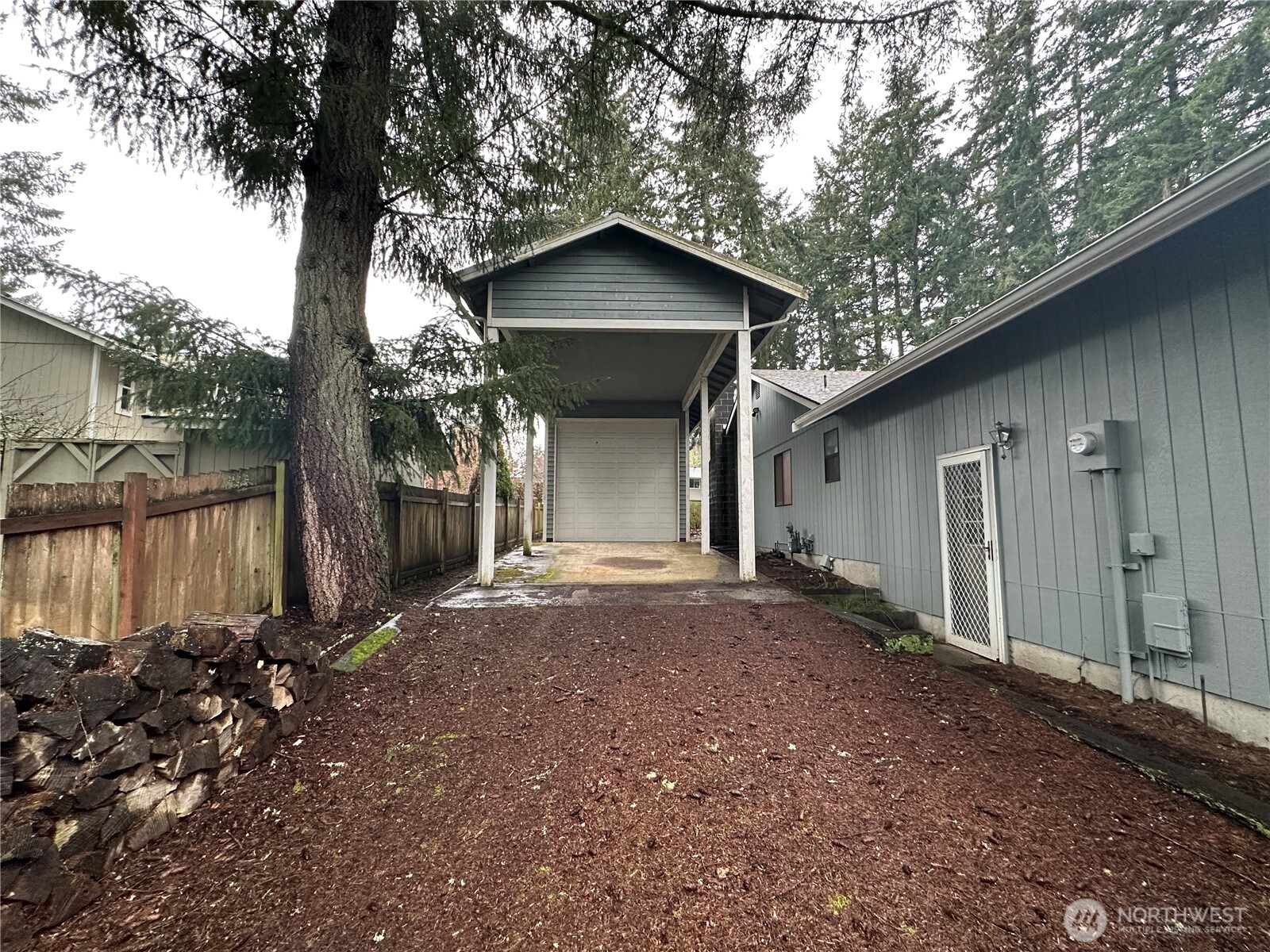 9043 3rd Way Southeast Olympia, WA 98513 - Photo 3 of 26 Gallery Image 3
