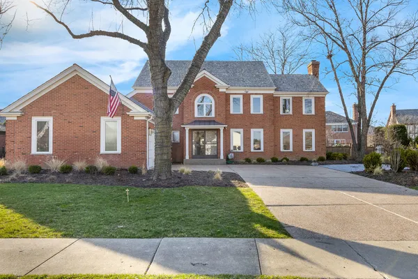 $1,436,900 | 2331 Mohawk Lane, Glenview, IL 60026