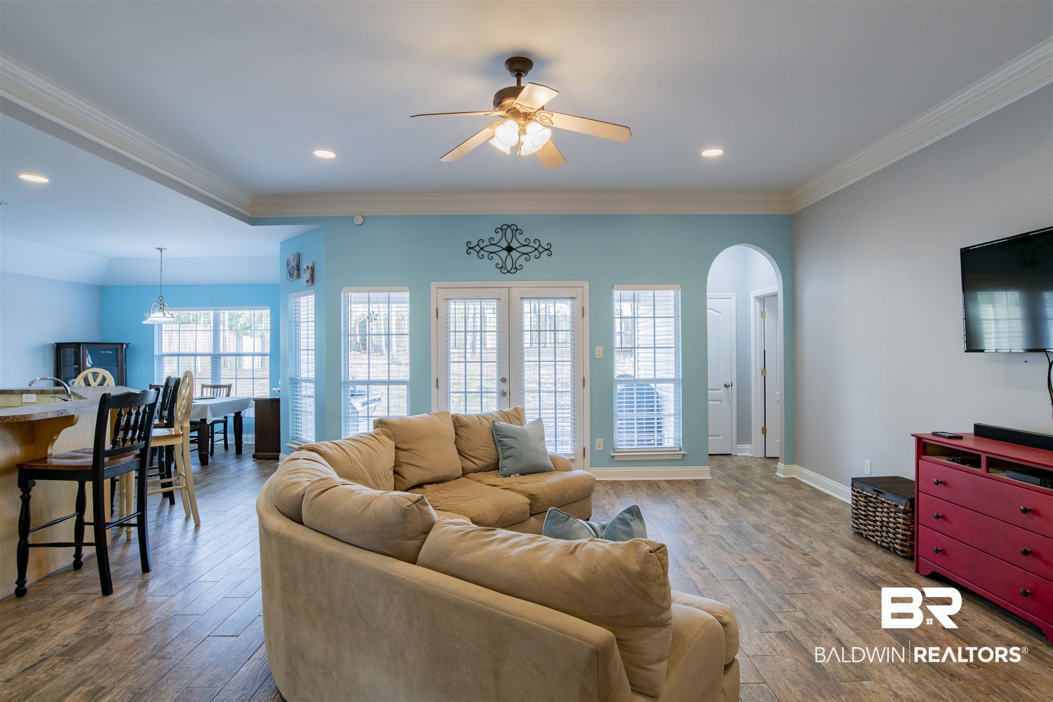186 Lakeview Loop Daphne, AL 36526 - Photo 6 of 37