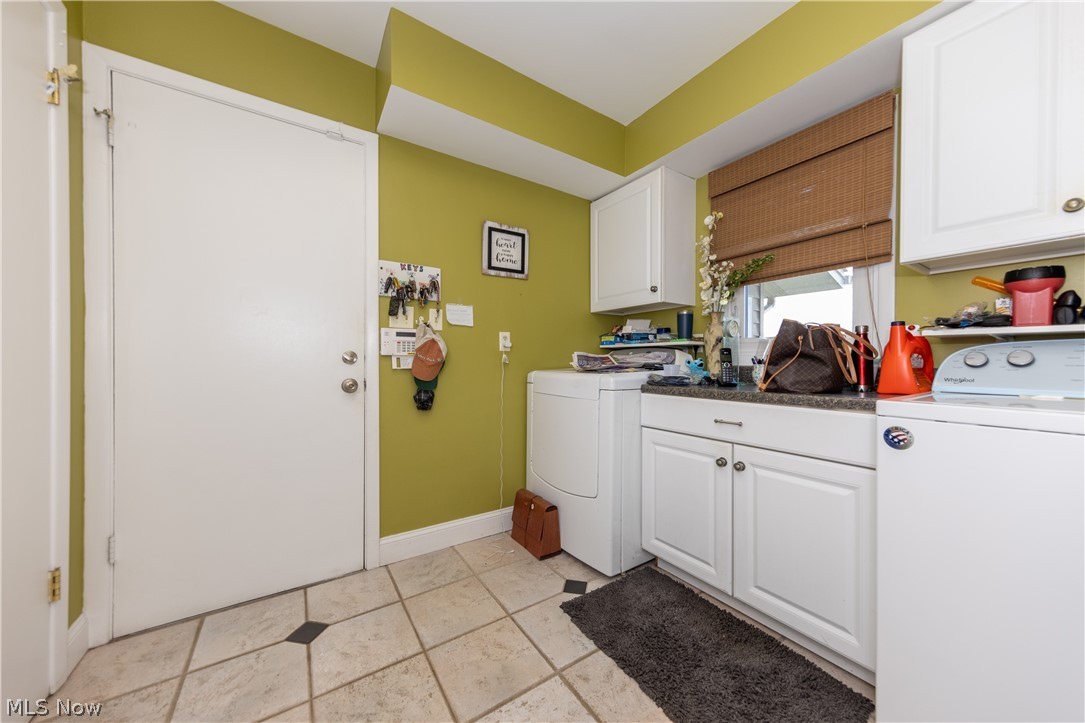 24905 Hazelmere Road Beachwood, OH 44122 - Photo 13 of 29