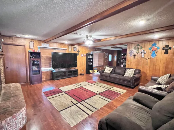 $259,000 | 323 Centre Street, Hereford, TX 79045