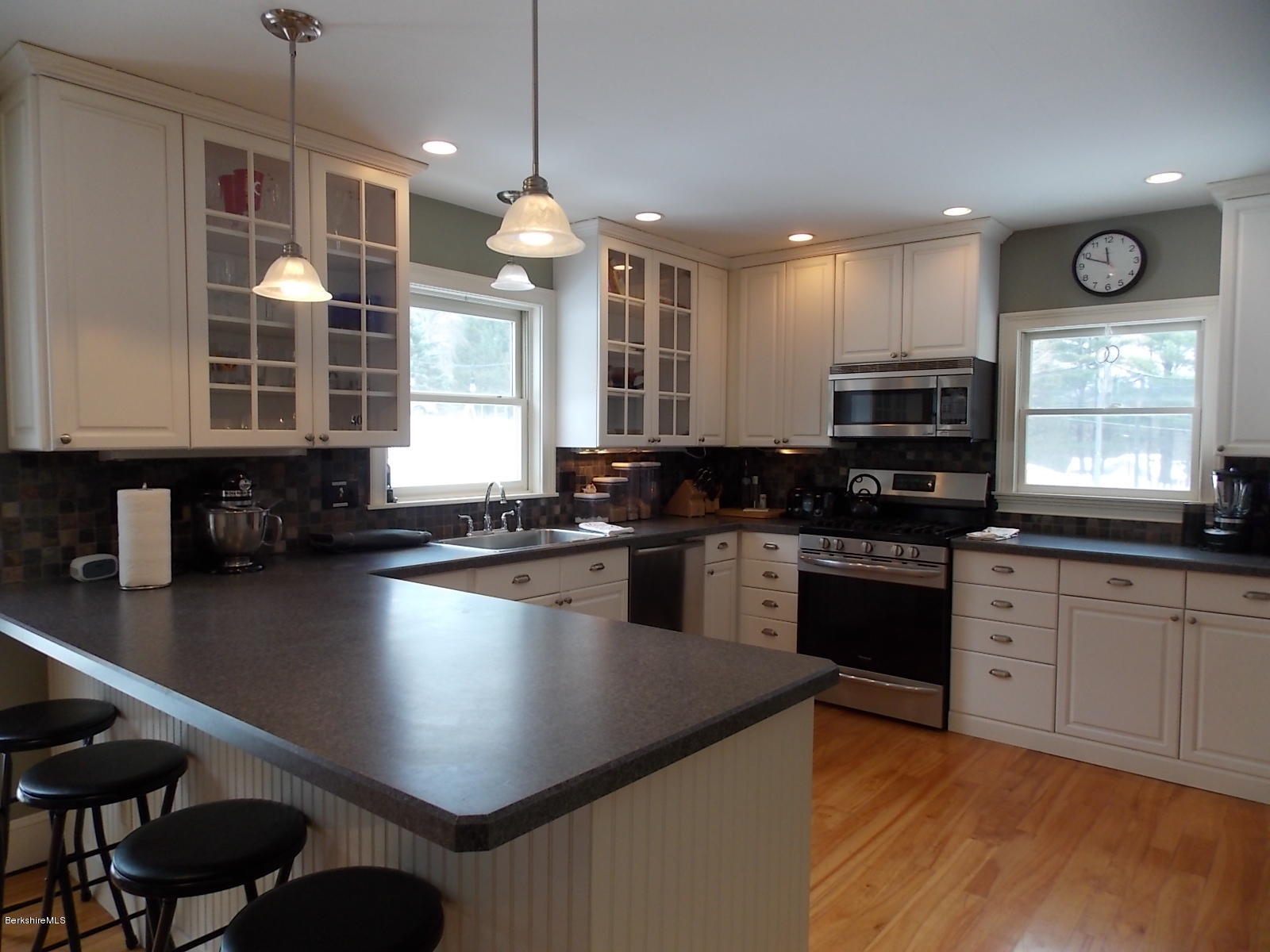 151 New Lenox Road Lenox, MA 01240 - Photo 21 of 56 kitchen