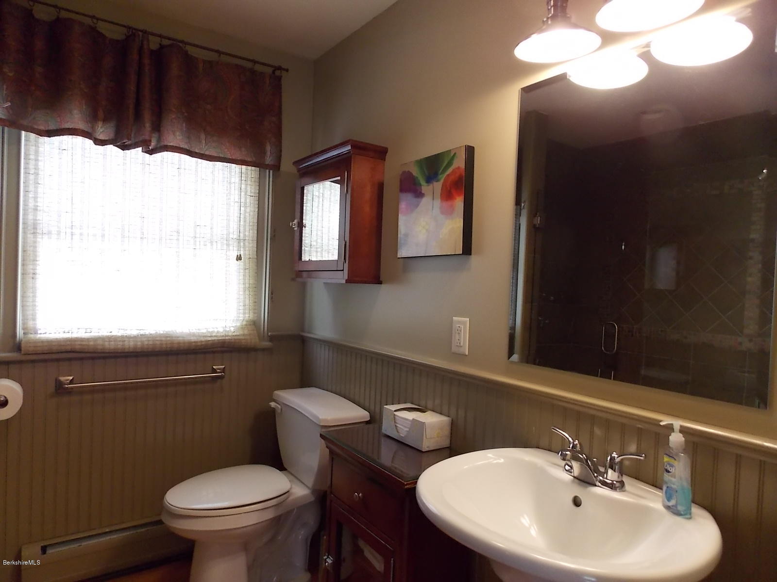 151 New Lenox Road Lenox, MA 01240 - Photo 22 of 56 1st flr bath