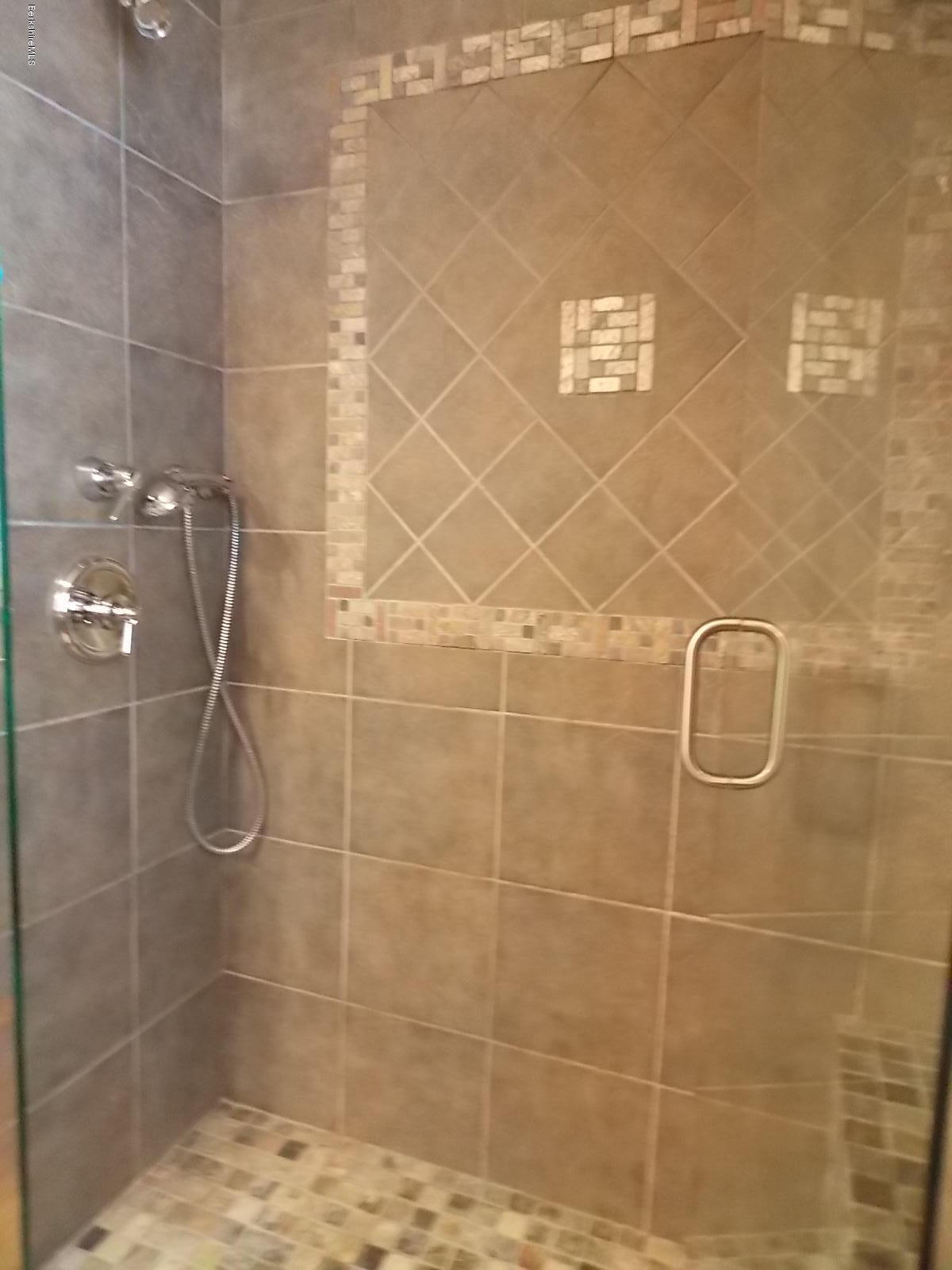 151 New Lenox Road Lenox, MA 01240 - Photo 23 of 56 1st flr shower