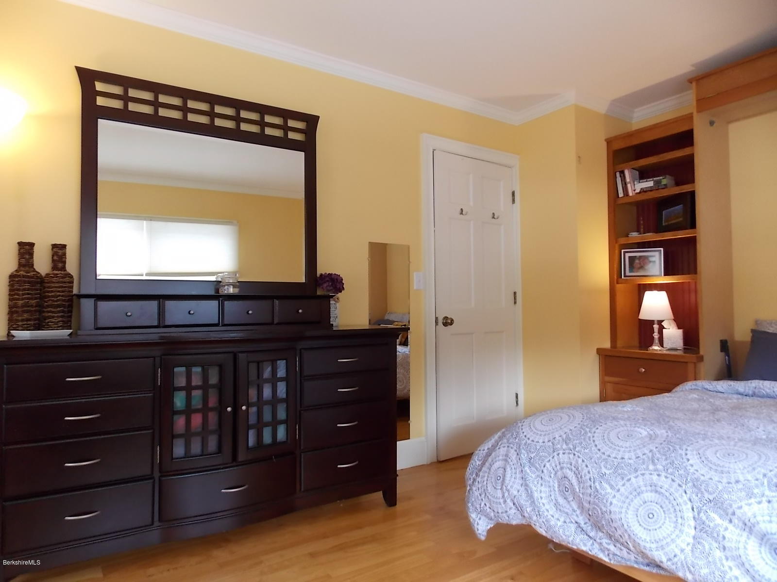 151 New Lenox Road Lenox, MA 01240 - Photo 25 of 56 guest room