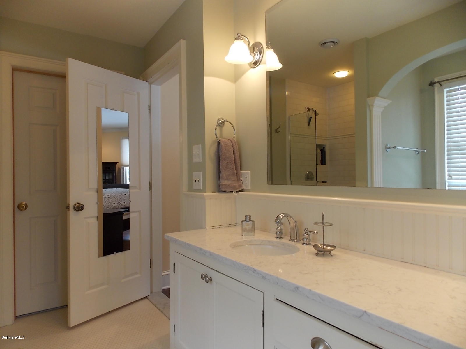 151 New Lenox Road Lenox, MA 01240 - Photo 44 of 56 master bath